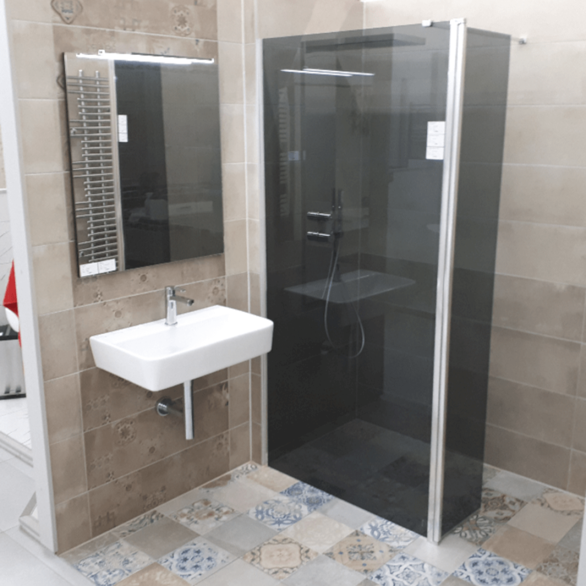 HA6540 Glacera Havana 65 x 40 cm pravokotni stenski keramični umivalnik z odprtino za armaturo