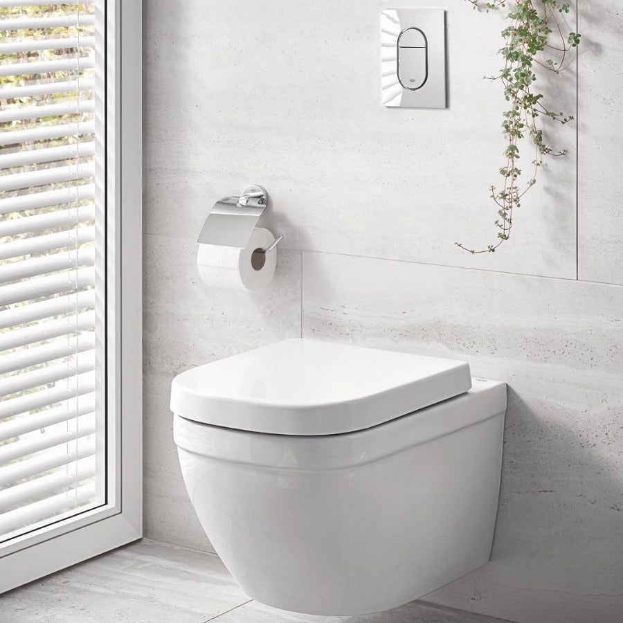 39693000 Grohe Euro Ceramic viseča brezrobna WC školjka z WC desko s počasnim zapiranjem