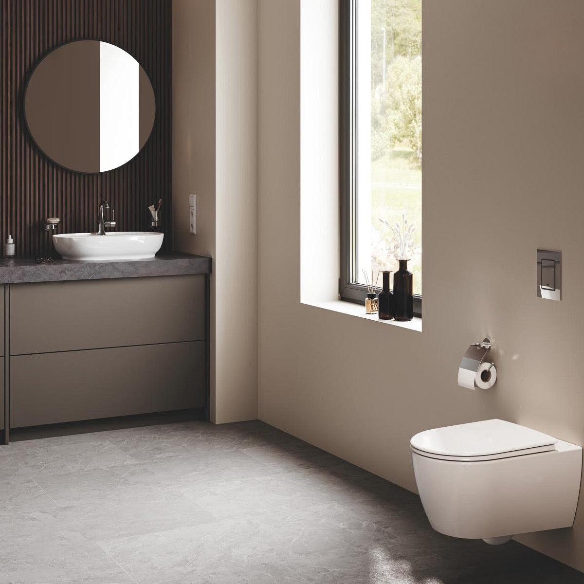 103569SH00 Grohe Essence 60 x 40 cm ovalni nadpultni umivalnik z odprtino za armaturo