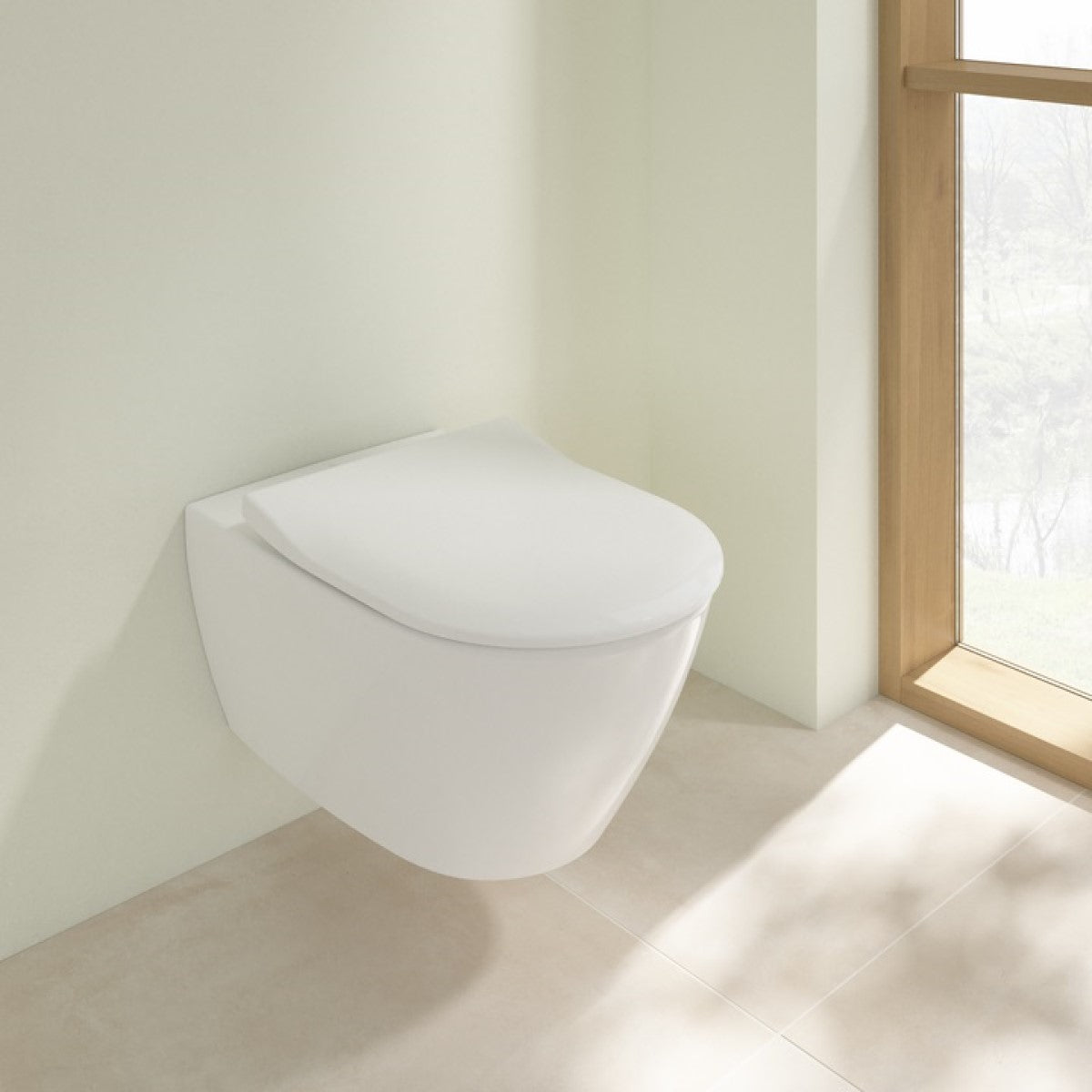 5614R2R1 Villeroy & Boch Subway 2.0 Combi-Pack CeramicPlus viseča WC školjka z WC desko s počasnim zapiranjem