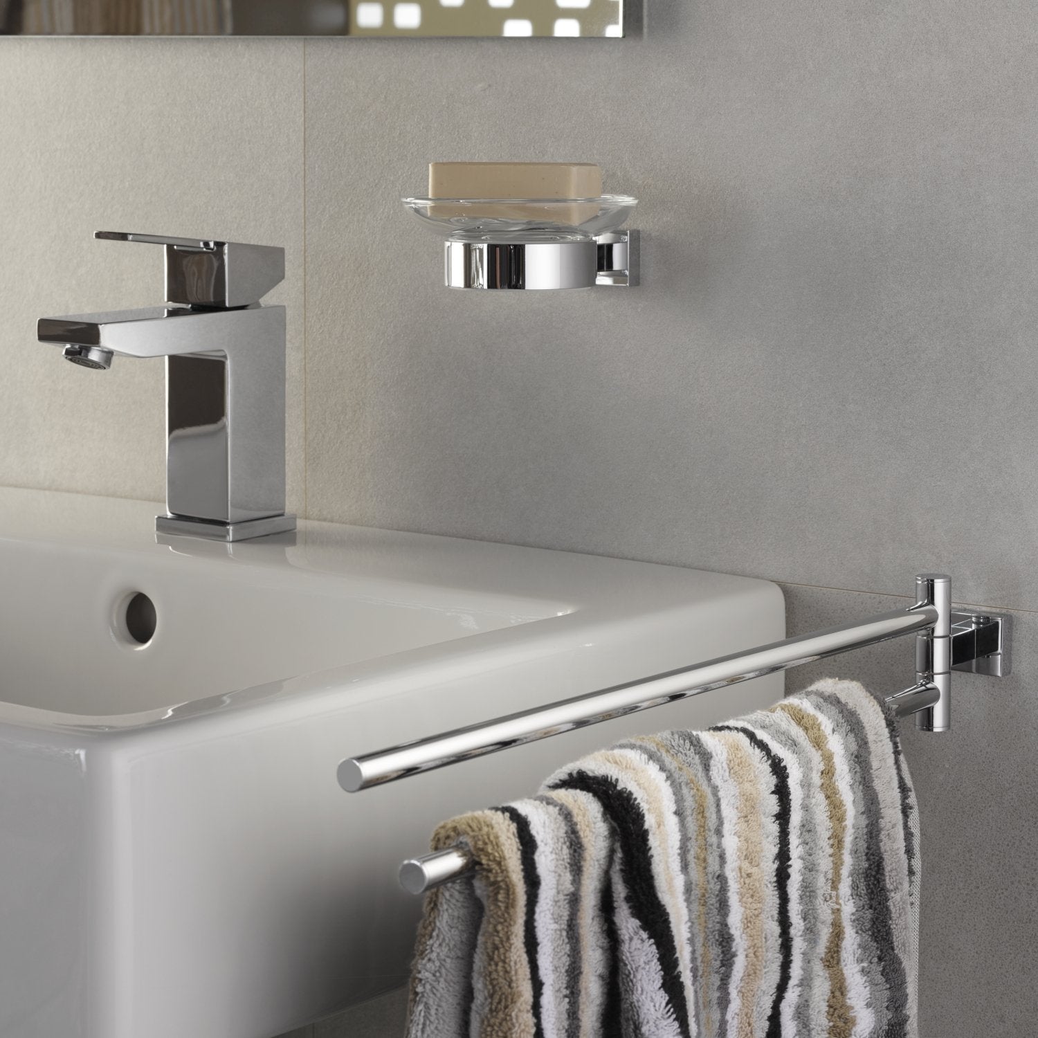 40624001 Grohe Essentials Cube držalo za brisače