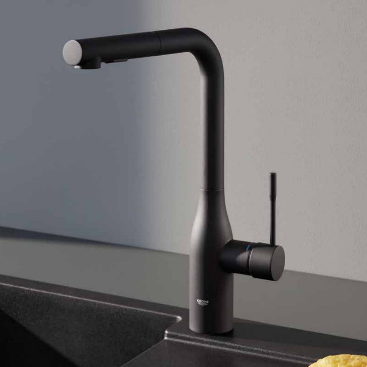 302702430 Grohe Essence New vrtljiva izvlečna kuhinjska armatura
