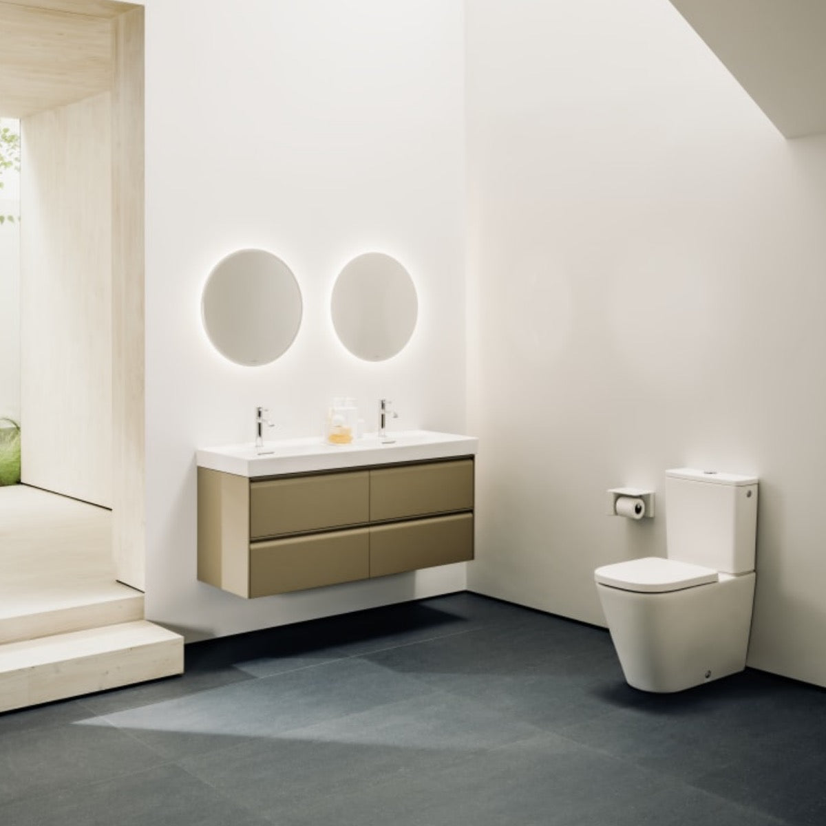 H8241110000001SET Laufen Meda talna brezrobna WC školjka monoblok z WC desko s počasnim zapiranjem