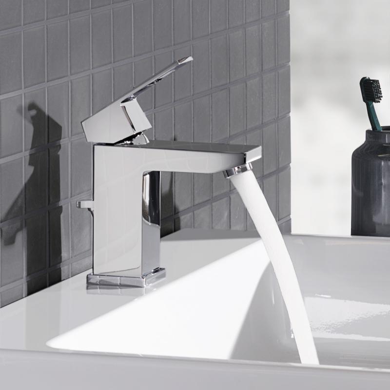Armature za umivalnike — 2312700E Grohe Eurocube armatura za umivalnik | SAN-KERAMIKA.SI
