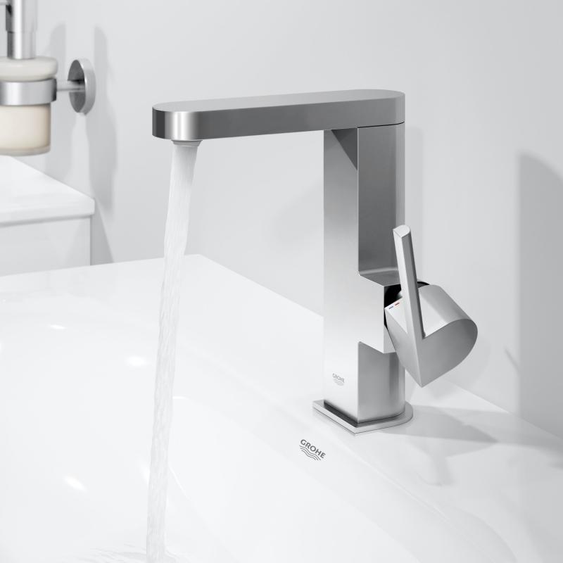 23872003 Grohe Plus vrtljiva armatura za umivalnik