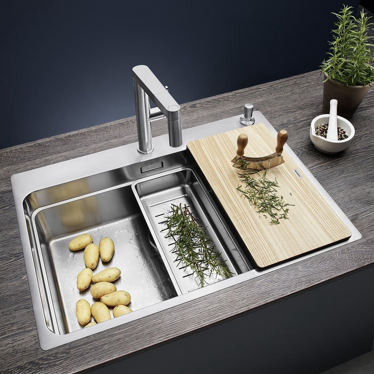 231396 Blanco odcejalna posoda za pomivalno korito