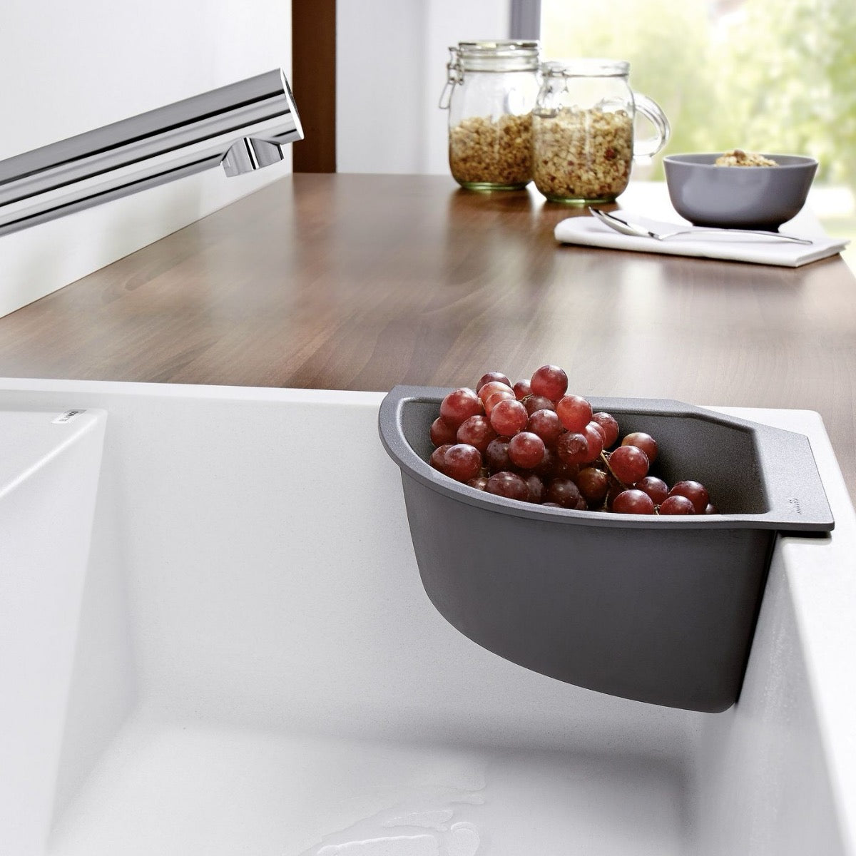 235866 Blanco kotna odcejalna posoda za pomivalno korito