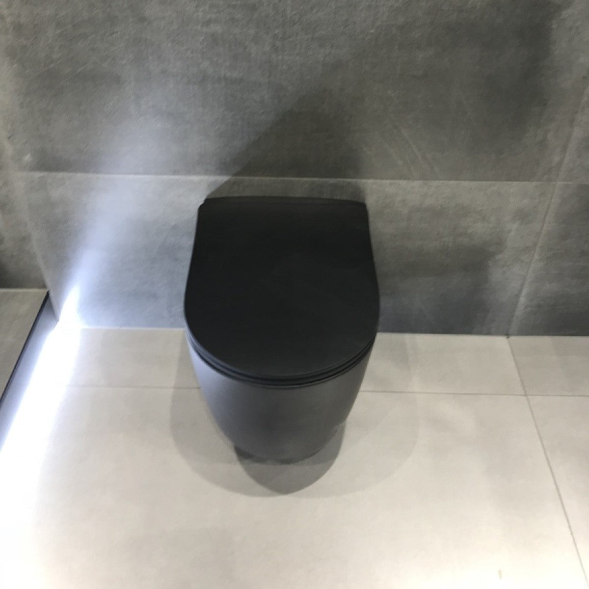 WC školjke AL010BL Glacera Alfa viseča brezrobna WC školjka črna z mat zaključkom | KOPALNICA-ONLINE.SI